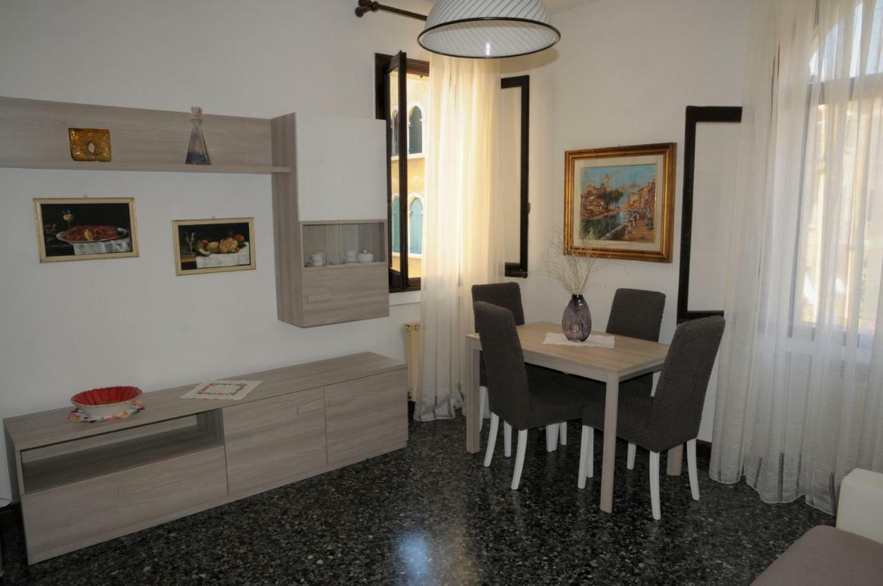 Casa Sabotino Apartment เวนิส ภายนอก รูปภาพ